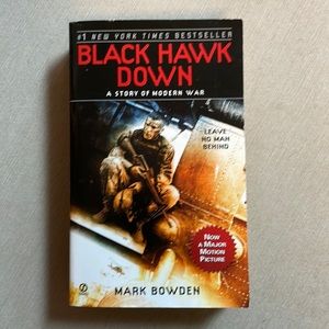 📚2/$6  Black Hawk Down: A Story of Modern War